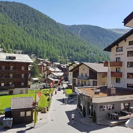 Apartment Sleeps 4 Pool Wifi T031621
